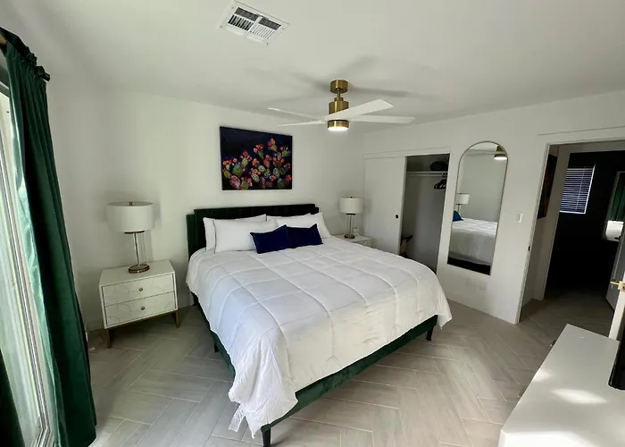 Cactus On Palm 4br W Private Pool Holiday home